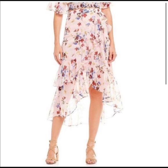 New! Chelsea & Violet Floral Ruffled - Picture 2 of 7